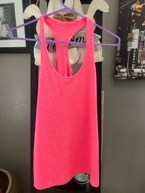 Lululemon Neon Pink Racerback Tank Top women’s size 6